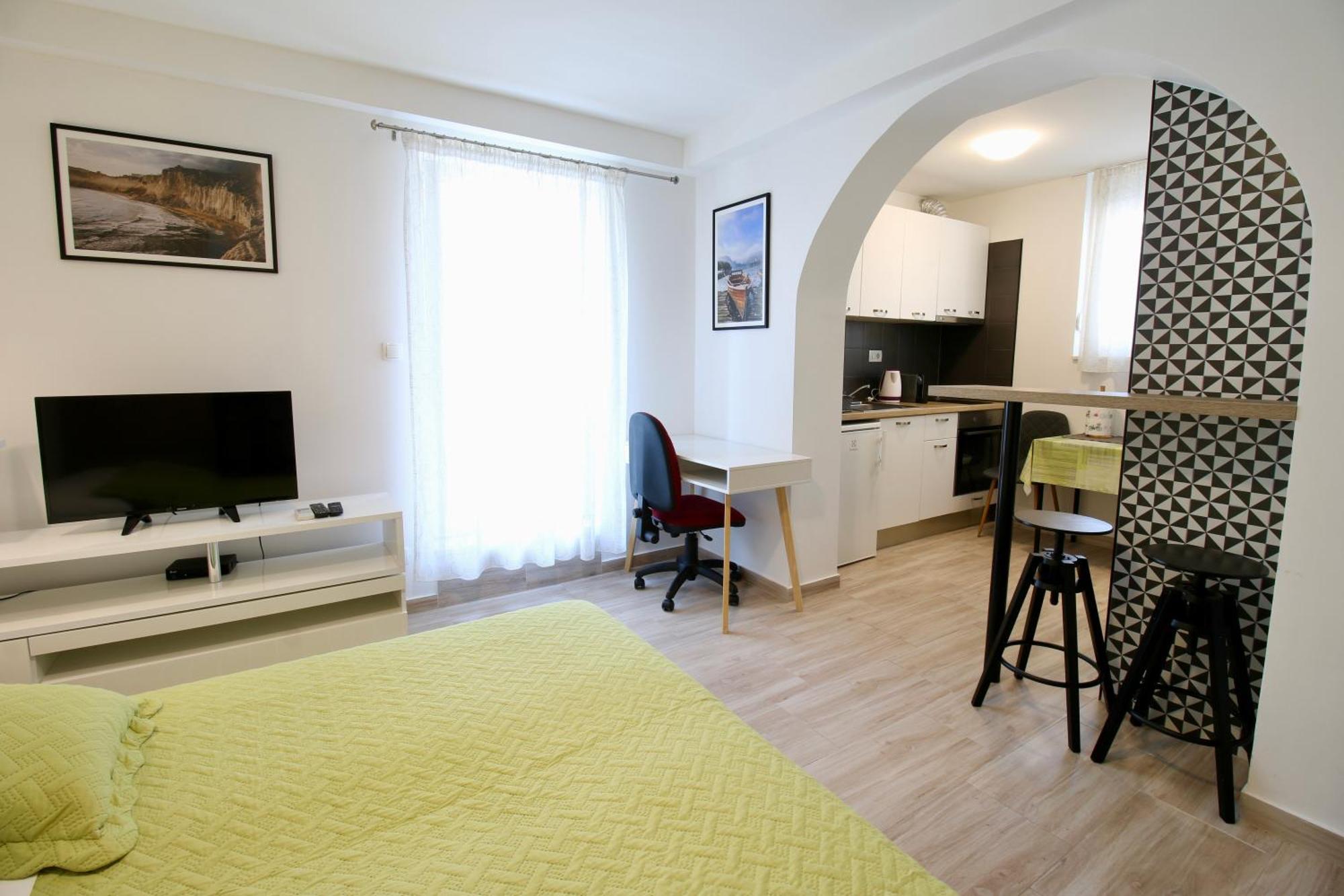 Apartment Velin Split